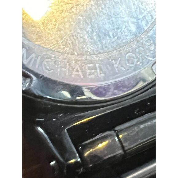 Michael Kors Chronograph MK6632 Quartz Analog Women's Watch - Picture 6 of 8